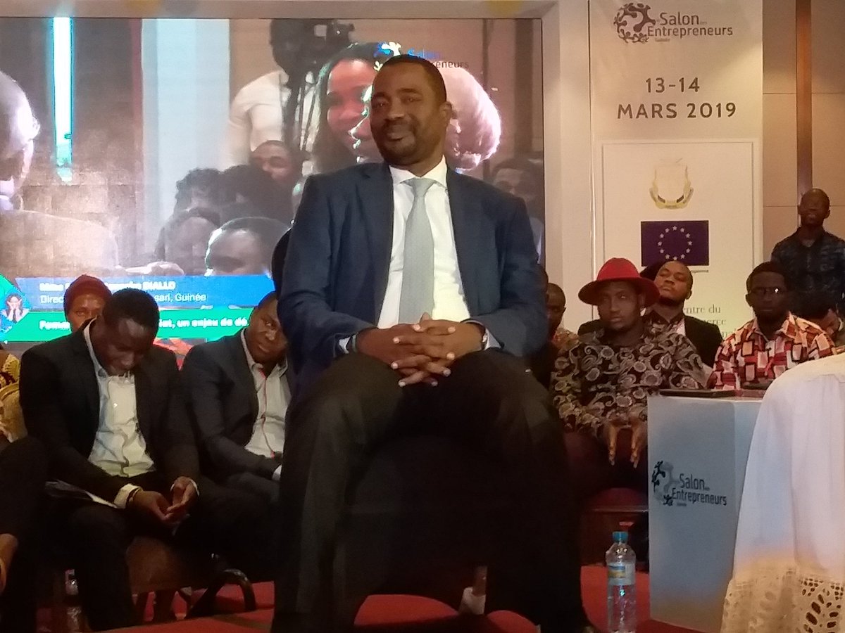 @ salon des entrepreneurs de Guinée pour expliquer sa vision aux participants @@