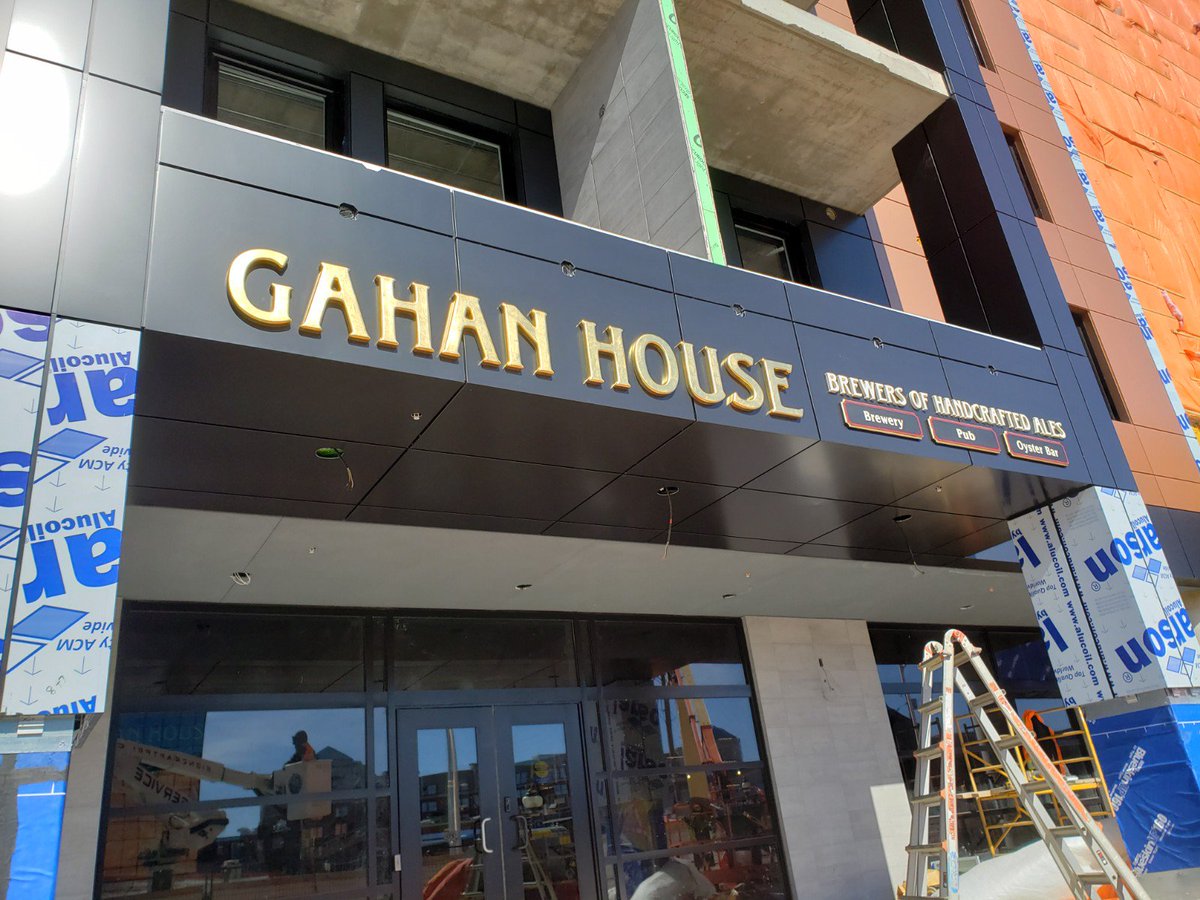Sign_Craft's tweet photo. The last of the exterior signs was installed yesterday at @gahanhub.  One step closer so stay tuned for an opening date.  We designed, manufactured, and installed this look for our great clients at The @MurphyGroupPEI 
#wedothis #allthesigns #madebyislanders #craftbeer https://t.co/NilHkXDwX1