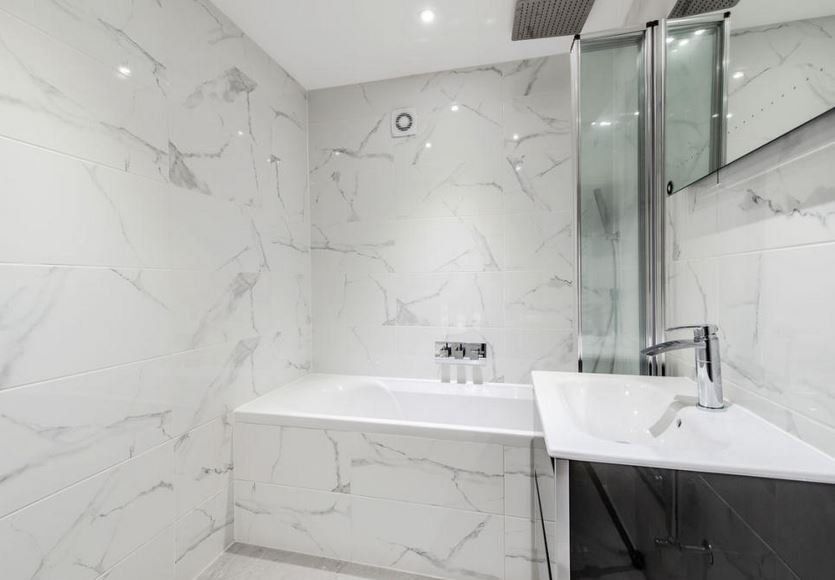 Caddingtons2's tweet image. For Sale; Kingston Road, SW19. One bedroom apartment with private terrace, close to South Wimbledon underground station. The property has been built to a very high quality and eligible for Help to Buy. Ready for immediate occupation. £450,000 caddingtons.com/kingston_road.…