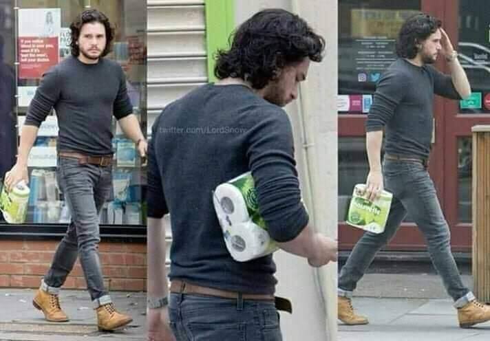 Calaveranollora's tweet photo. Jon Snow camino al trono 😂 https://t.co/riFdSAJDZm