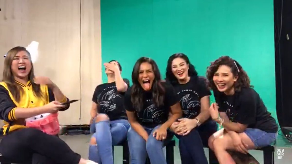 romanafied's tweet photo. I feel like I could watch you guys all day! 🤣 Super riot, super kulit, but supeeeer FUN!!! All day tawanan lang when you’re with these ladies HAHAHA @anakarylle @MissIzaCalzado @DianaZubiri15 @m_sunshinedizon @iflixph 

Thank you @MYXphilippines 🤣😍

#MYSTIFIEDonMYXLiveChat https://t.co/Gdtt5g6DBD