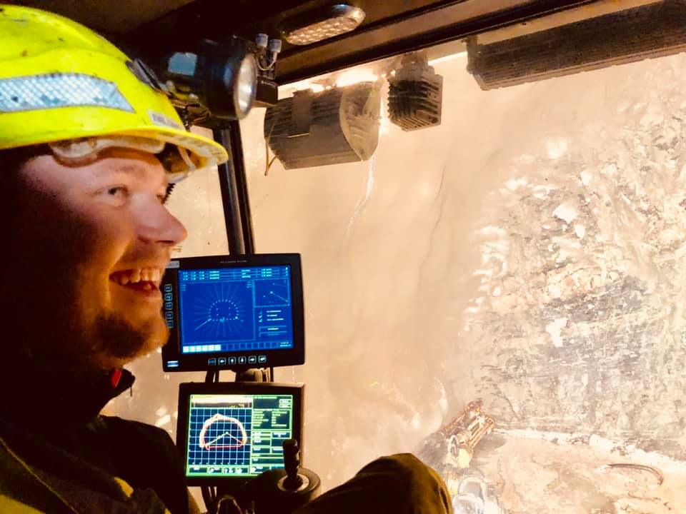 NCCnorge's tweet image. Bas Emil Grøttum og NCCs personell er i full sving på tunnelstuff i byggingen av transporttunnelene på E39 Rogfast - E13 Arsvågen i Bokn kommune i Rogaland. #nccnorge #rogfast #infrastructure #tunnel
ncc.no/vare-prosjekte…