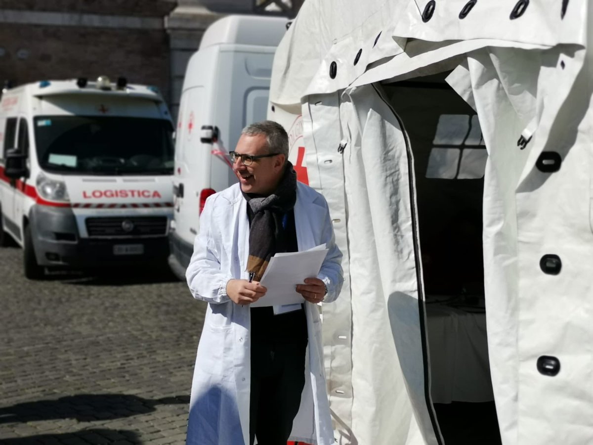 cardionefro2021's tweet photo. Best reporting ever da Piazza Del Popolo per il #WorldKidneyDay2019 
#cardionefro2019
@JoMason https://t.co/0u0sFowtmz