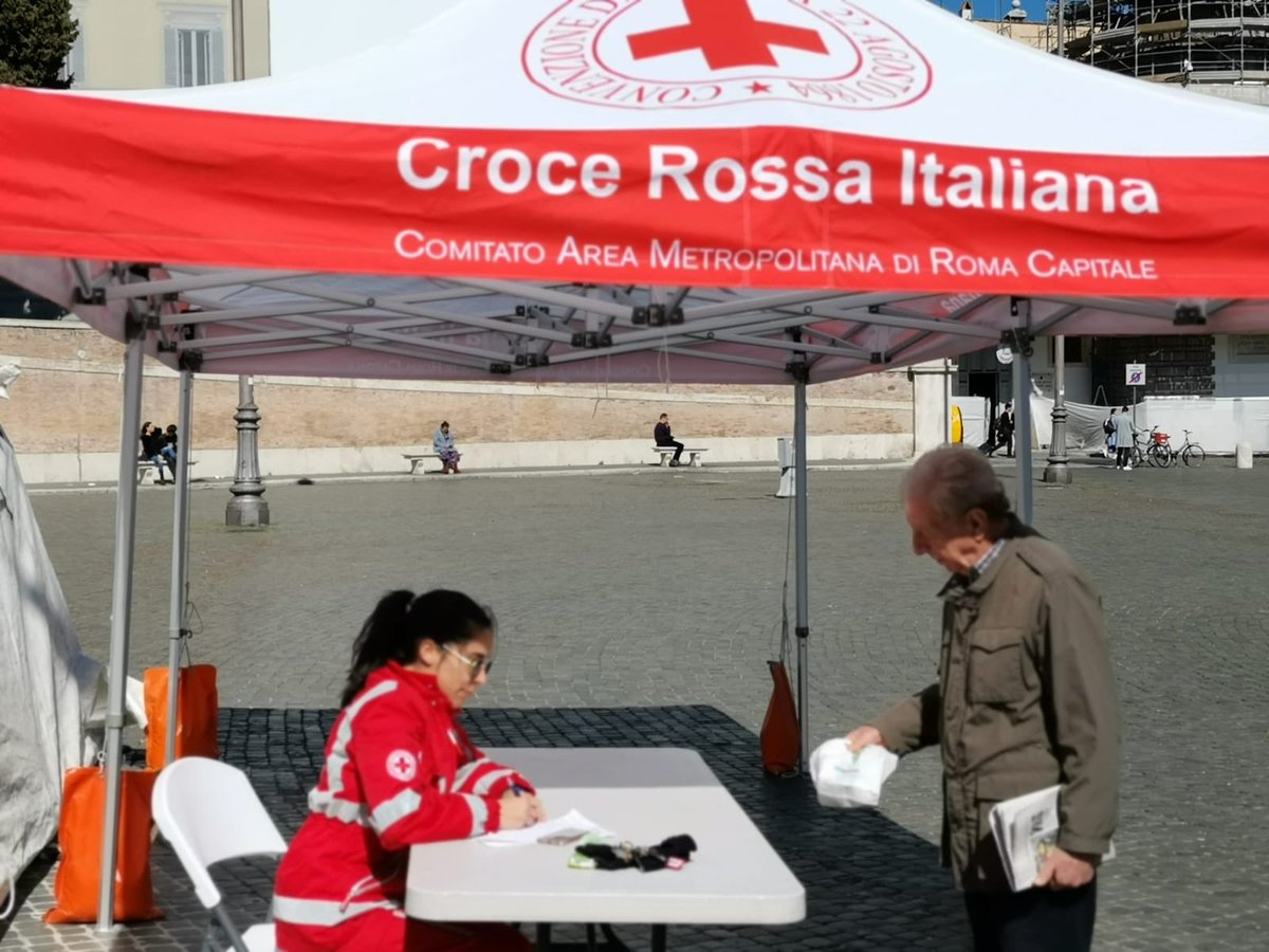 cardionefro2021's tweet photo. Best reporting ever da Piazza Del Popolo per il #WorldKidneyDay2019 
#cardionefro2019
@JoMason https://t.co/0u0sFowtmz