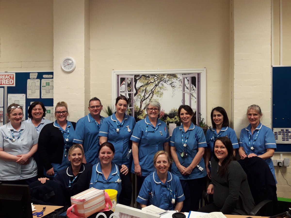 JoJo_Stocks's tweet photo. Leyland District Nurses’ with their Wellbeing Window introduced to help promote staff welfare in their new office. @LancashireCare @kathrynw54 @StaceyBatty2 @bibbers3 #LCFTppl #PeopleAtTheHeart #WellbeingWindow #StaffWellbeing https://t.co/RcVi0NocRW
