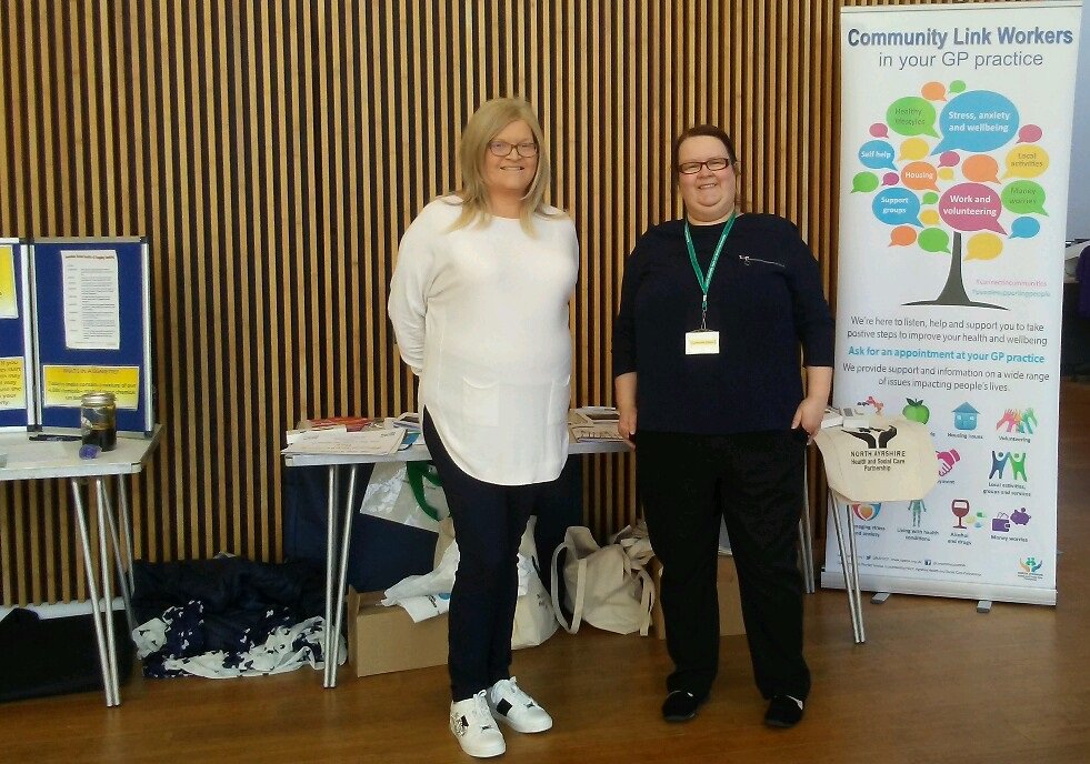 NAHSCP's tweet photo. Our community linkworkers, Leona and Leeanne, are at Irvine's Portal today (14March) #socialprescribingday Pop down before 2pm to find out about the wealth of available community supports in North Ayrshire #peoplesupportingpeople #connectincommunities #NAHSCP https://t.co/nSJQrcdOsj