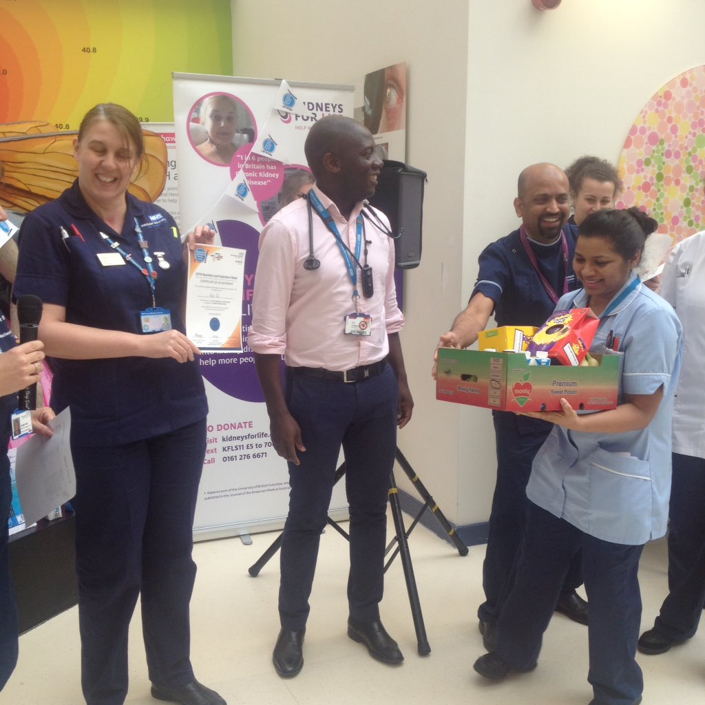 Today's MRI awards for staff who promote patient hydration &amp; kidney health. given during our Big Drink event.  Thanks to all <a href="/MFTnhs/">MFT NHS</a> <a href="/NHWeek/">N&H Week</a> <a href="/sepsisteammft/">Sepsis Team MFT</a> #NHW2019
