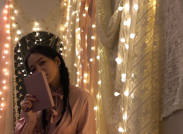 5REDVELVET's tweet image. [OFFICIAL] 190314 RED VELVET Instagram update #YERI (1)

instagram.com/p/Bu_G-NtA7vk/
#REDVELVET @RVsmtown #ToTwentyYeri