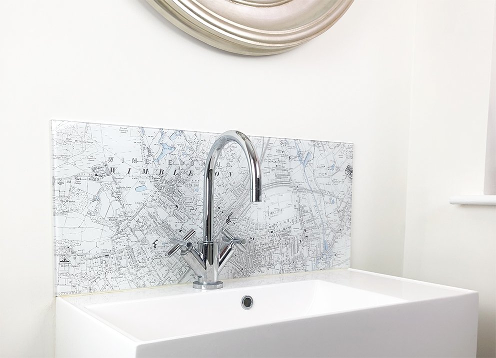 Check out our amazing NEW Personalised Vintage Map Splashbacks, a unique addition to any kitchen or cloakroom. @KitchenUKLTD @kitchenthinkUK @decoist #kitchendesign