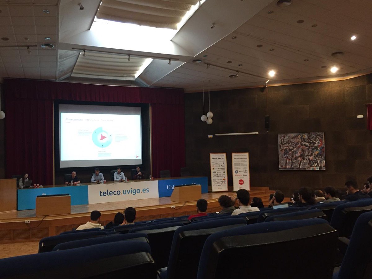 forotecnoloxco's tweet photo. Nuestra mesa redonda con Televes, Optare Solutions, Quobis y Gradiant cuenta con bastante audiencia en este #ForoXIX, agradecer a las empresas su aportación y participación en el día de hoy. https://t.co/qxd6Jdownr