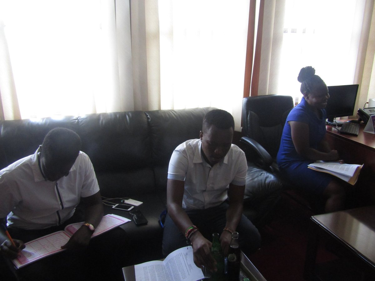 Cepil_Africa's tweet photo. @LOP_UGANDA says that consulting the media is key for the guidelines to work. @PoliceUg have their standing orders but not everyone is a soldier. #MediaGuidlinesUg #AskLOP @pwatchug https://t.co/ckjfwg6i50