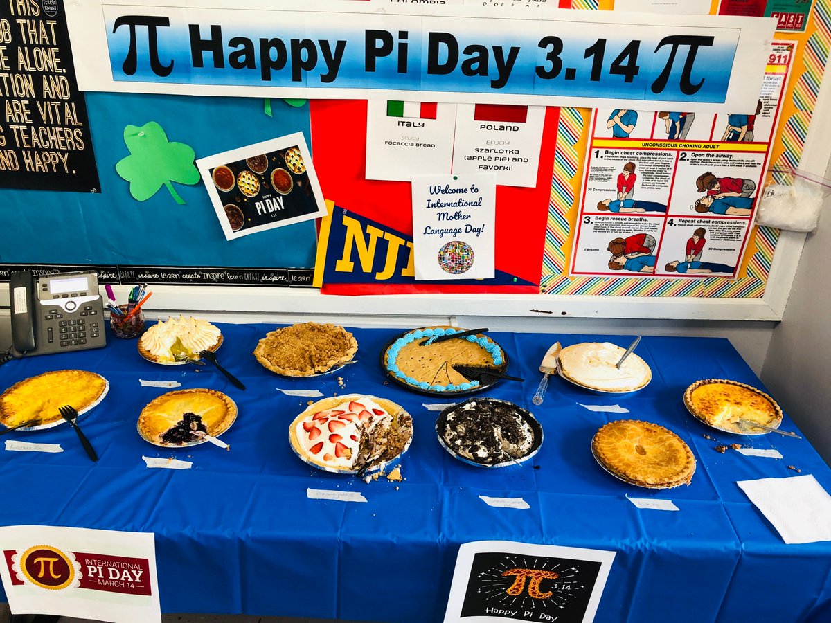 RIVERVIEWSEL's tweet photo. Thank you 4th grade team and @SchellTrish for the great Snack Attack on this Pi Day!!!! @RV_Rockets #RVRocketpride https://t.co/YNOWfTSLzs