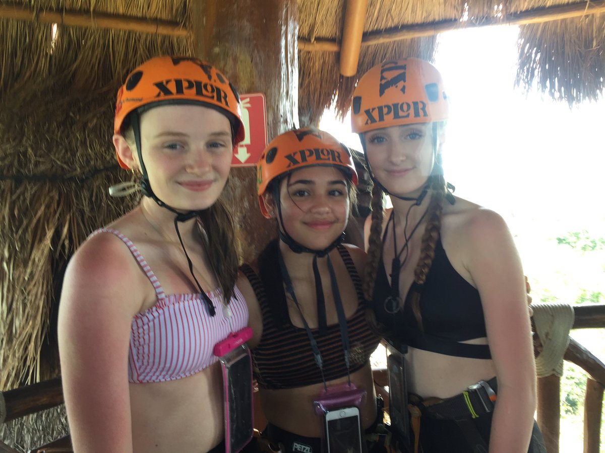 #Ziplining at @XplorPark was an adrenaline rush. Having fun with @the_emma_faith  @audreyhofficial  and @FVHub #familydestination #familytravel
#familytravels
#travelwithkids
#travelingwithkids
#familytravelblog
#familyvacation #chmtravel #chmxcaret bit.ly/2H59fgx