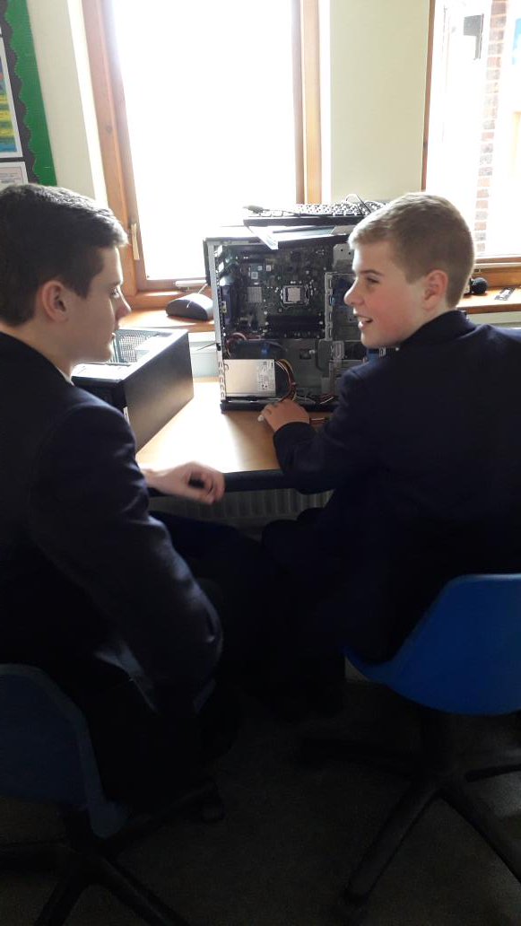 Felstedcompsci's tweet image. Year 10 students investigating hardware today. @FelstedSchool @felsted