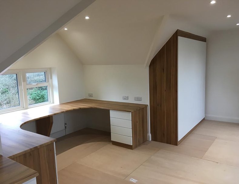 hemingwaydes's tweet photo. Study Manufactured by Furniture Production LTD

White flat doors with Tiepolo Walnut trims and worktops

Get in touch for a quote today 0116 286 9320 sales@furntiureproduction.co.uk

#Furniture #Interiordesign #Studies #Bedrooms https://t.co/jpVWsjVRqz