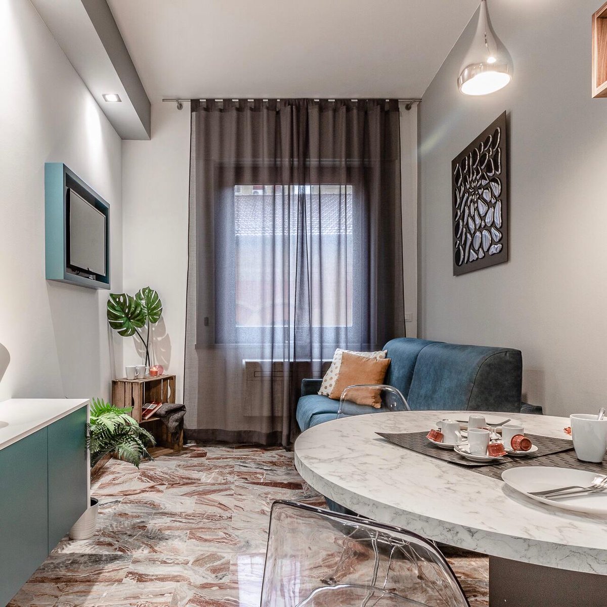 PlusobjectO's tweet image. Wall decor 55 Drops by @PlusobjectO  looks perfect at our customer place