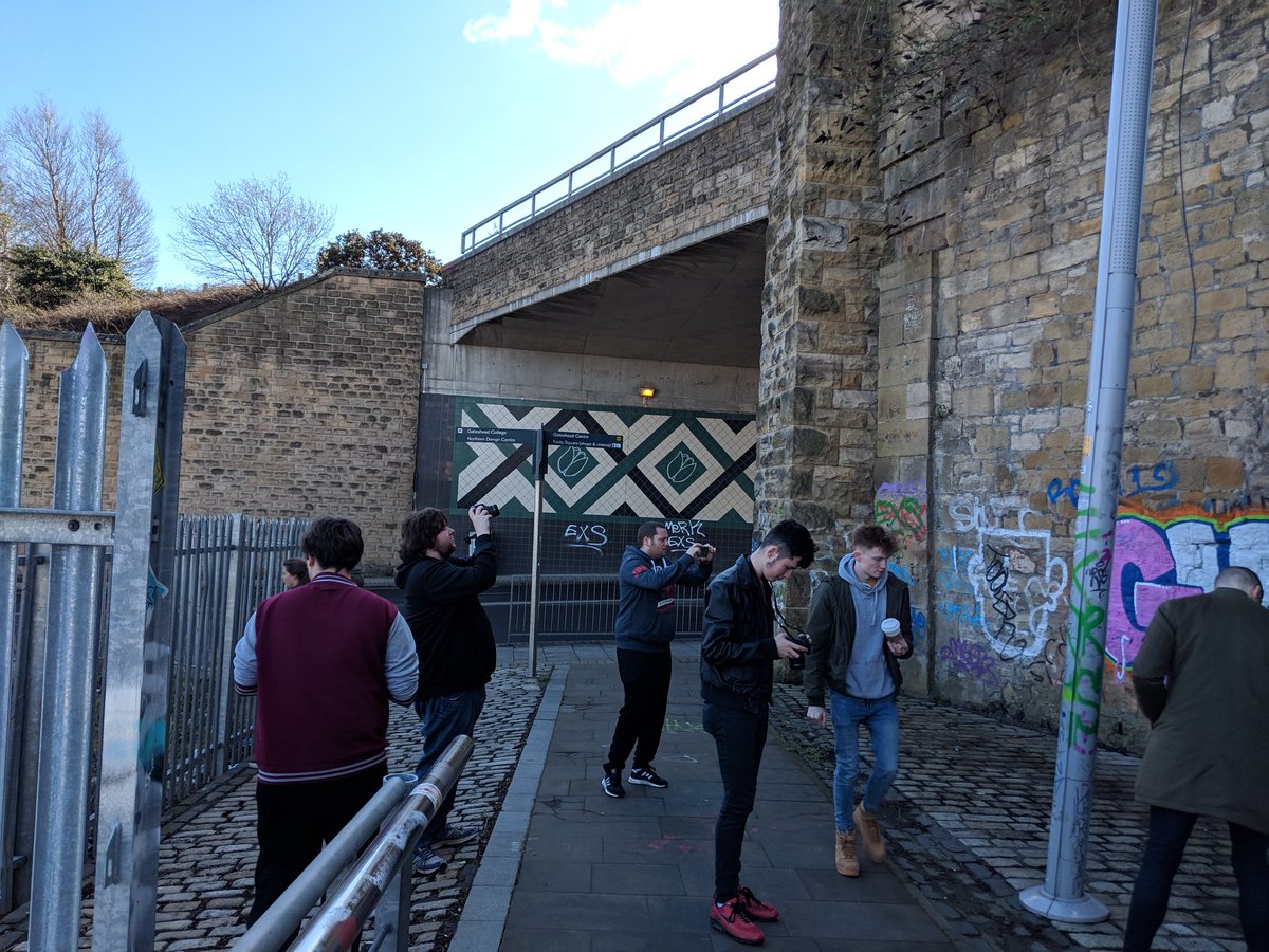 HeatherPentenGC's tweet photo. Not always in the classroom our Y1 Games students getting outside for primary reference for their final projects!! 📸🖼️

#gatesheadcollegegames #gcgames #gatesheadcollege #photography #research #skillbuilding #ualawardingbody https://t.co/Uj79zlVns7