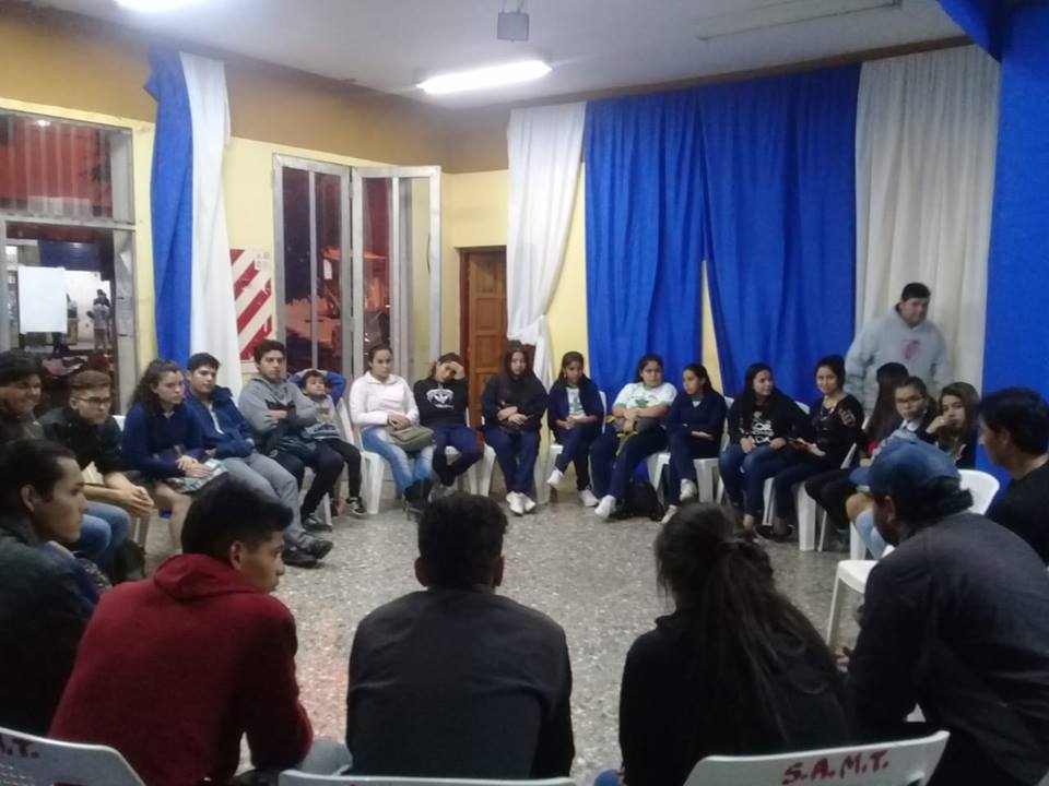 MTartagal's tweet photo. ✅Reunión de #DelegadosEstudiantiles de las #Promos19.
🔹El Equipo de la #CoordinacióndeAsuntosdelaJuventud se reunió anoche con Delegados de los diferentes Establecimientos Secundarios, para coordinar el #CalendarioAnualdeActividades. https://t.co/FdUgdtjffF