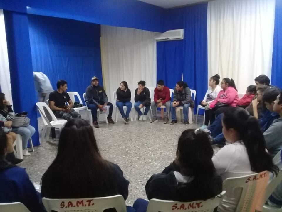 MTartagal's tweet photo. ✅Reunión de #DelegadosEstudiantiles de las #Promos19.
🔹El Equipo de la #CoordinacióndeAsuntosdelaJuventud se reunió anoche con Delegados de los diferentes Establecimientos Secundarios, para coordinar el #CalendarioAnualdeActividades. https://t.co/FdUgdtjffF