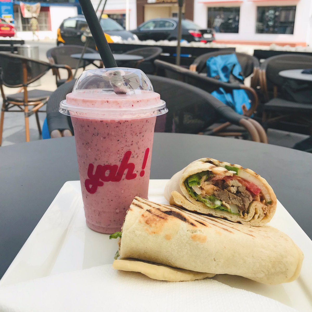 ☹️ + 🌯 = 🥰   ⠀⠀⠀⠀⠀⠀⠀⠀⠀⠀⠀⠀
  ⠀⠀⠀⠀⠀⠀⠀⠀⠀⠀⠀⠀
#Yahghana #yahgh #yah #food #foodie #eat #shawarma #smoothie #pancake #waffle #yahmmy #noodles #rice #icecream