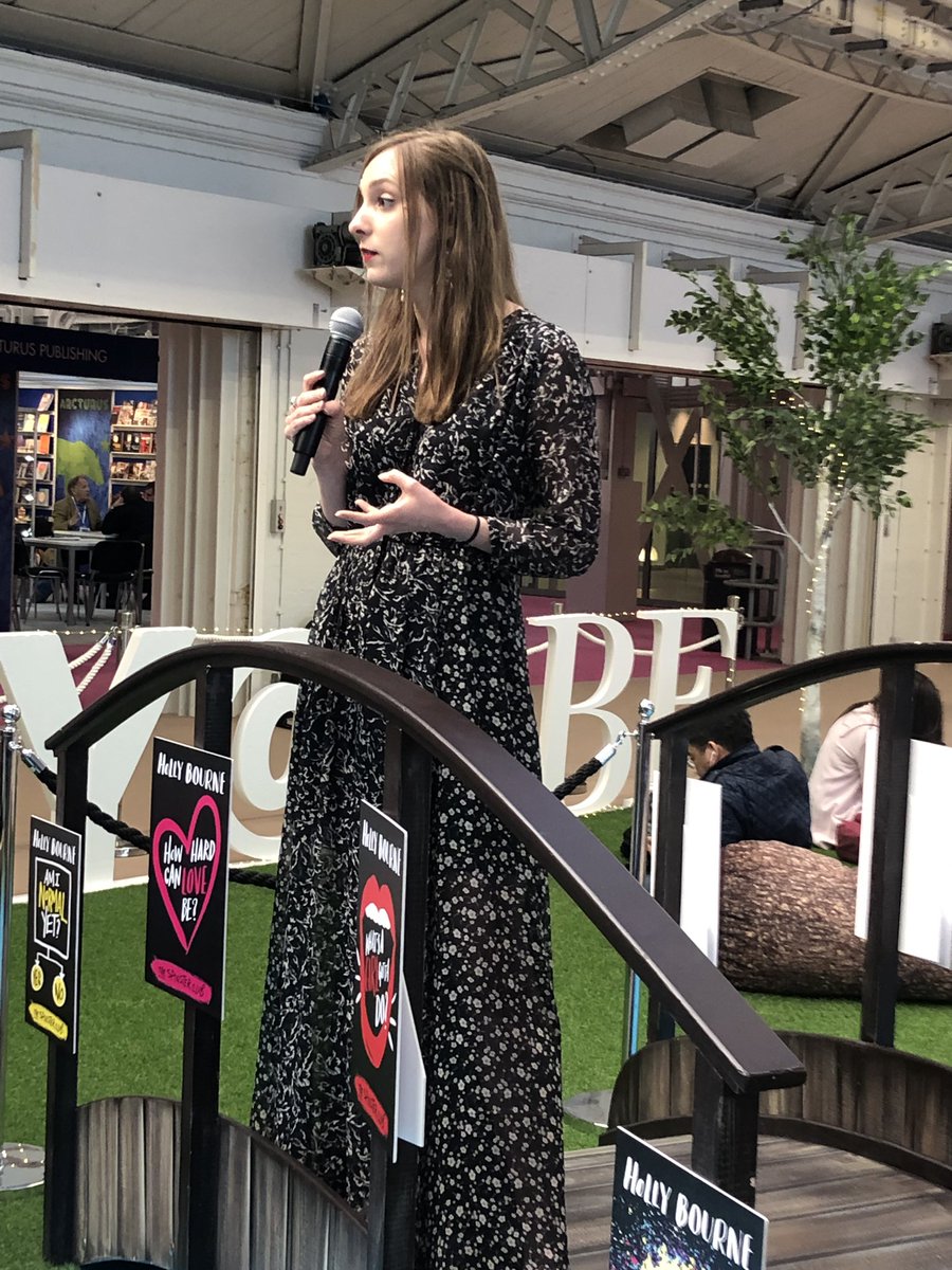 “Giving a teenager the right book at the right time in their lives can not only change their life but perhaps even save their life” - <a href="/holly_bourneYA/">Holly Bourne</a> talking about #PlacesIveCried - a truly important book about what love is and what love isn’t