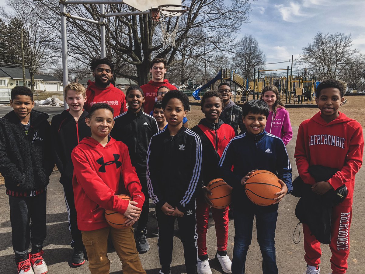 Yesterday our Service Knights got to hangout with Arbor Intermediate students.