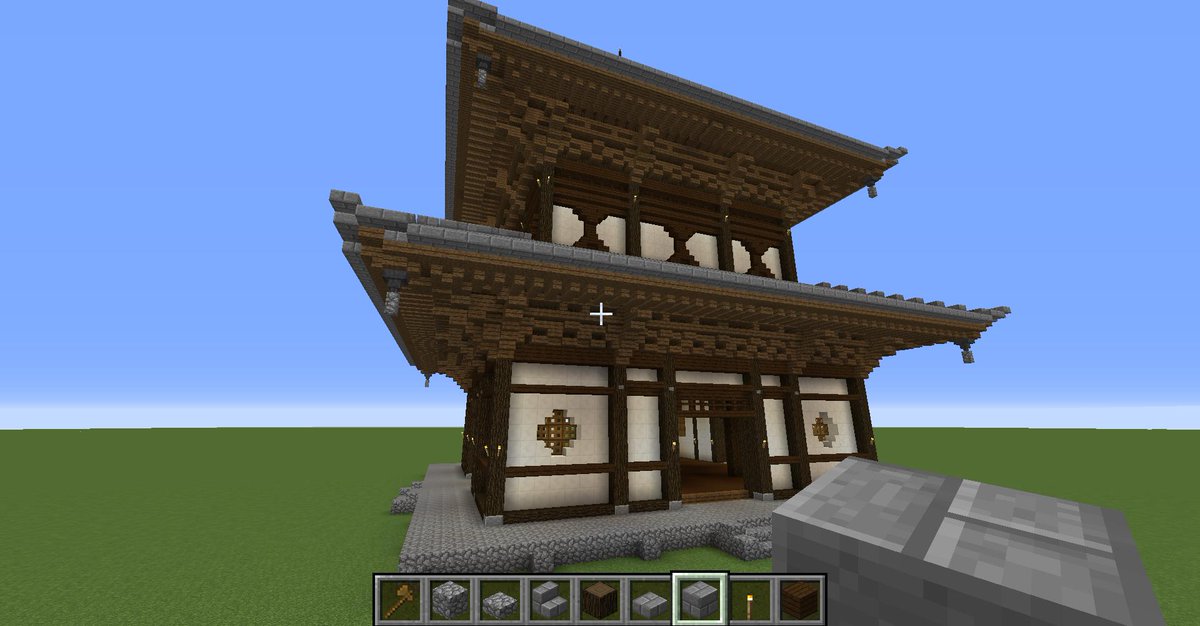Seven 久々のバニラの建築面白かったから 新たに和風の塔を作ってみた ちっちゃいけど モデルは東福寺の経蔵っていう建物 バニラで建築modなしで作った割には 結構よくできたと思う Minecraft マイクラ 東福寺 経蔵 T Co