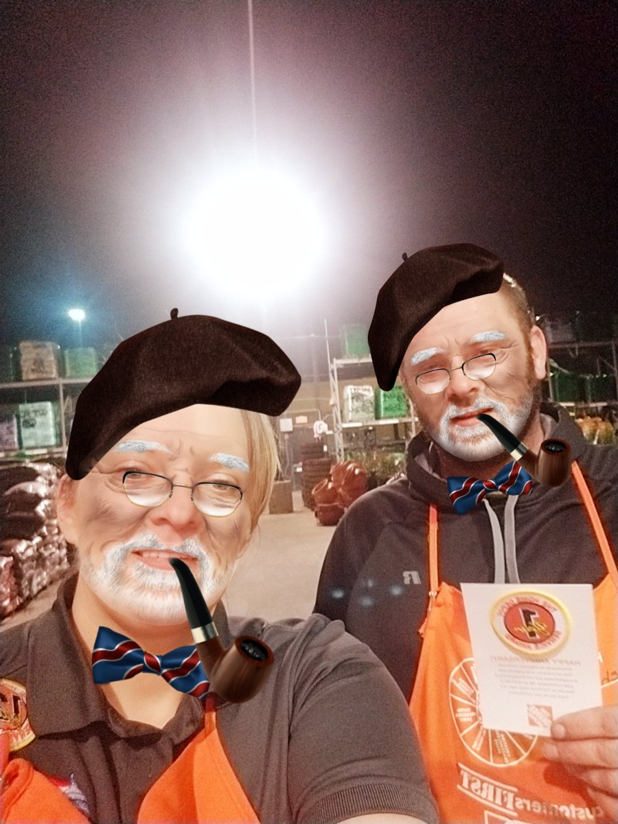 kjfritz84's tweet photo. All Chris has talked about this month is his 1year anniversary. Last night I was happy to present him with his service badge! #whiletheSMisaway #youngatheart @mlindsey1223 @elisiatumHD @TammyJo94186666 https://t.co/dgA58i0JTh