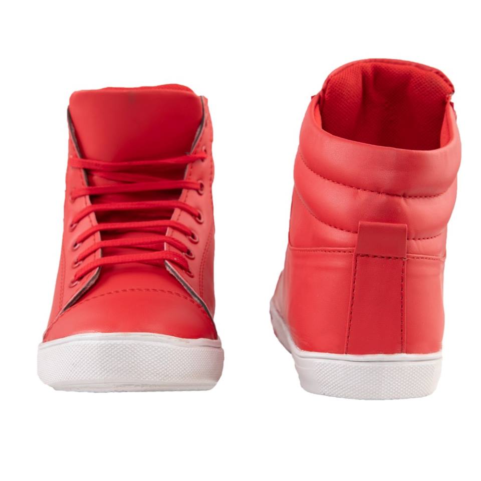 vannef white sneakers