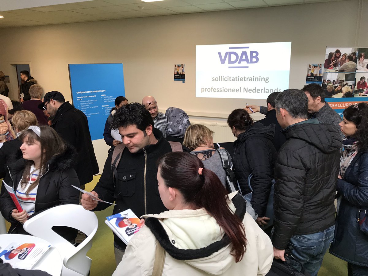 SofieDR's tweet photo. Stormloop! Vandaag presenteren VDAB en partners ons opleidingenaanbod in opleidingscentrum VDAB Heverlee nog tot 16u #vdab #samensterkvoorwerk
https://t.co/ImZm8gTm7y https://t.co/aNeJ1GdF8j