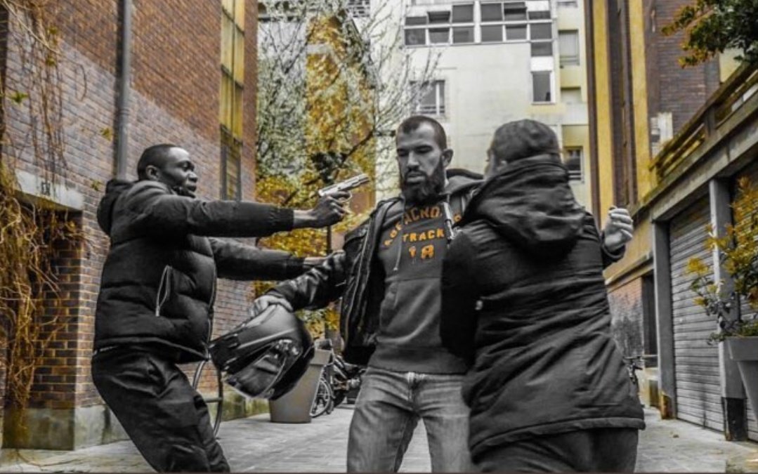 HermesBRASSEUR's tweet photo. Vous n'êtes pas prêts pour cela! Nouveau clip du frérot #Badox avec @Mr_Kemso @zealot_of_fwm Et tous les frérots de #labanane #rueduris @LeKomplo ça arrive vite! H. https://t.co/0azql2hN9N