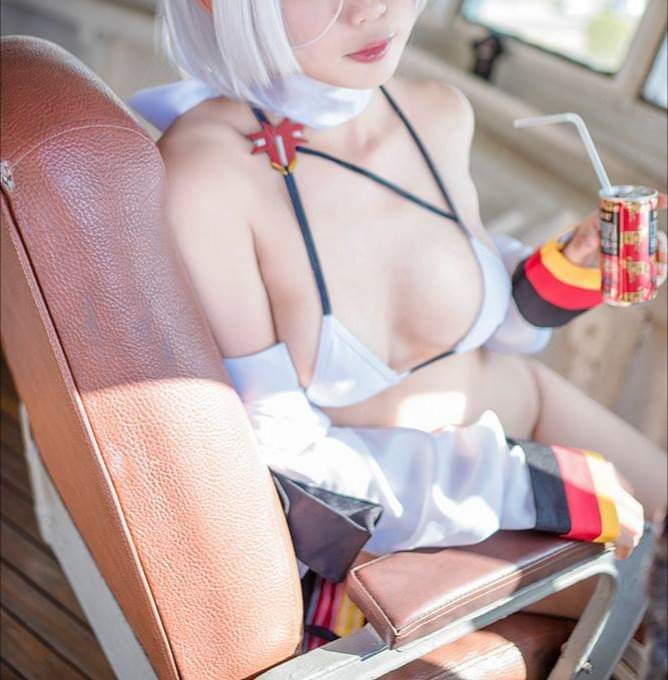 😏😏😏
Photo @lrs80201
#目元より下で切り出すとエモいらしい #cosplay 