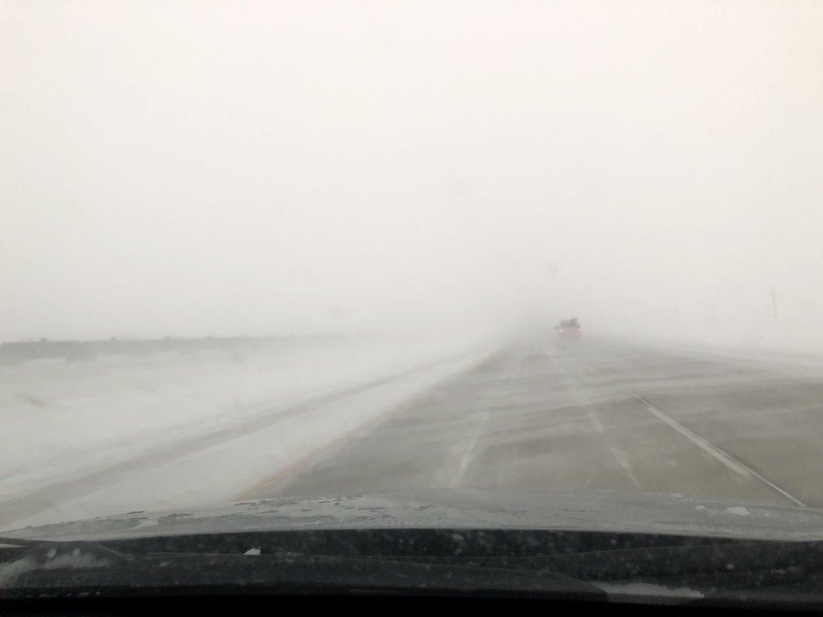 #MBHwy1 blowing snow acting the drive - Hwy 1 East @TRAFFICwinnipeg @CJOBTraffic @MBGovRoads