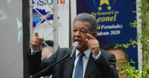 nuriapiera's tweet photo. Leonel Fernández asegura sector externo es fuerza decisiva en elecciones https://t.co/MhswUKGSSI #NDigital https://t.co/IufxzVY3su