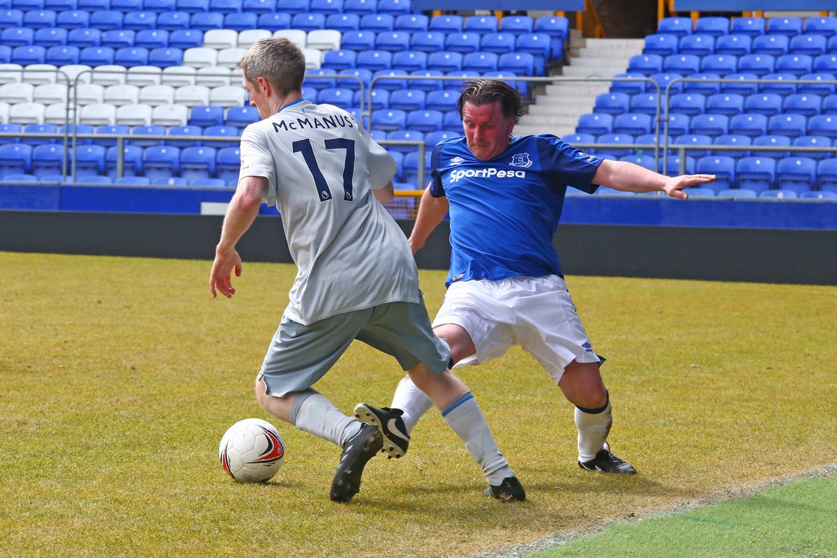 FootballAid's tweet photo. ๐จ #FootballAid19 - No 17's Close Today! ๐จ
โ๏ธ Bid to Play LM for Your Team ๐ https://t.co/fMaOEVYhq0
โฐ Bids Close ๐ 3pm (H) ๐ 4pm (A)
๐ Available @ #AFC #CPFC #EFC #EFC v #LFC #BCFC #BWFC #DCFC #QPR #SUFC v #SWFC #SAFC v #NUFC #WBA #CelticFC #EngTrDay #England vs #Italy https://t.co/nfXErPk9h5