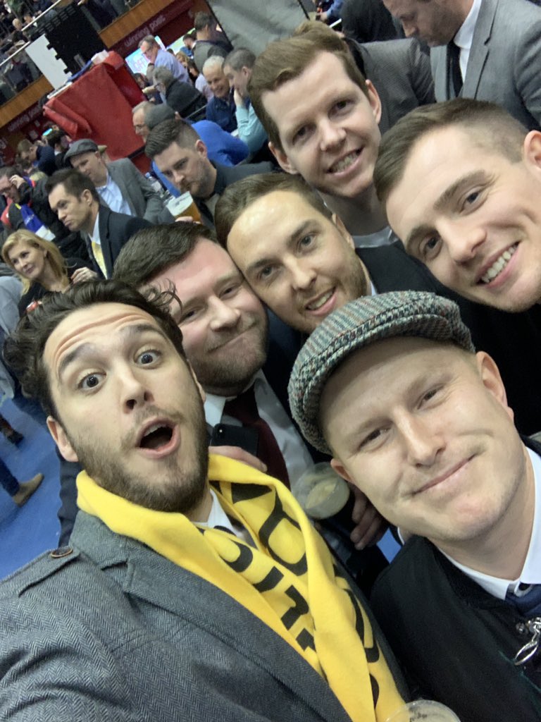 steve_richard5's tweet photo. #Chelfie https://t.co/KnjB10bH4v