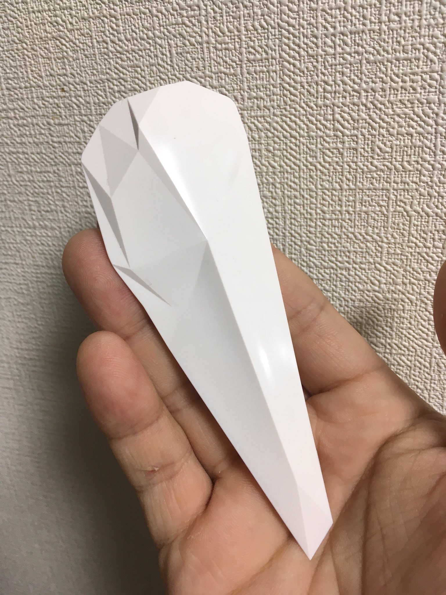 塚田てつや Sur Twitter 白いサインろう石みたいなペーパーナイフ サイズ感ちょうど良いw 茶色い布今度買ってこよう T Co Gusvznfoti Twitter