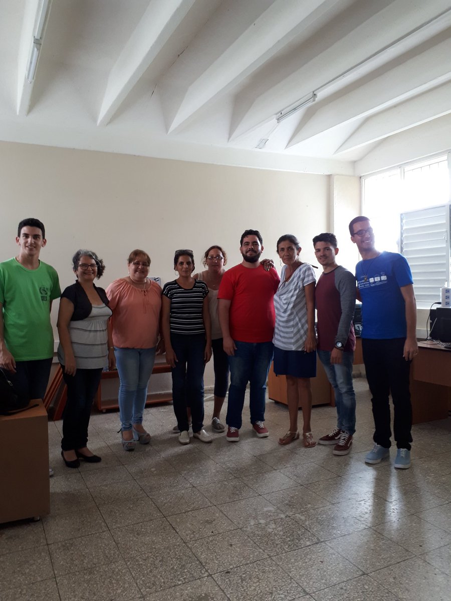 En el Día de la #PrensaCubana llegue un reconocimiento especial de la dirección de <a href="/UCLVCU/">UCLV 🇨🇺</a> a todo el colectivo de la #DirCOM que diariamente divulga todo el quehacer de nuestra universidad. Gracias por su dedicación y profesionalidad. #VamosPorMás <a href="/cubaperiodistas/">cubaperiodistas</a> <a href="/UpecVillaClara/">@UPECVillaClara</a>
