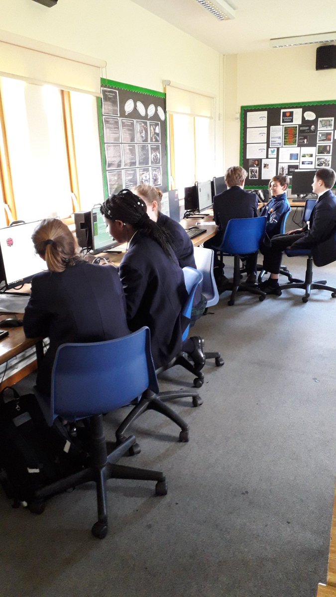 Felstedcompsci's tweet image. Hard at work coding a message to run on the International Space Station.  Should keep the Astronauts amused!!  @FelstedSchool @GirlsWhoCode @DeaconsHouse @HouseManor @stockshouse @FollyfieldHouse