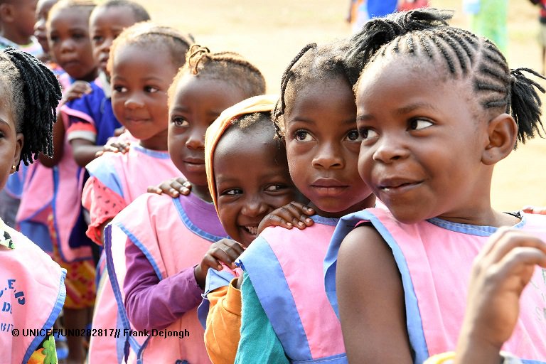 UNICEFEducation's tweet photo. Their brains are hives of innate potential! Little ones at a pre-school in #Congo. 

At no other time in a person’s life does one learn as fast and intensely as in the early years. Pre-primary #education is critical #foreverychild. https://t.co/H2VtUuvcHD