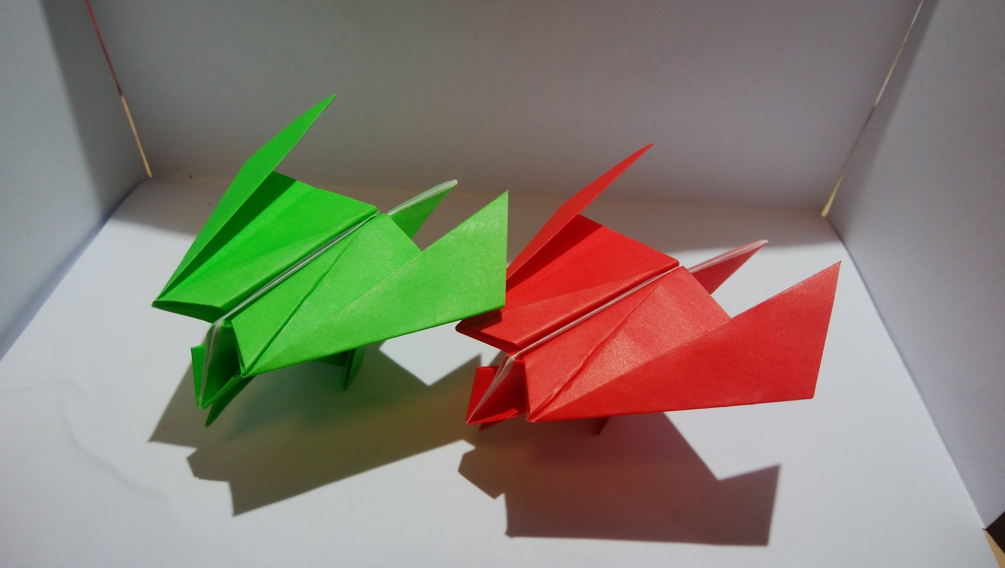 亥bar モンハン折り紙 リオレウス リオレイア 今回は 折り工程を少なくした かなりシンプルな折り紙です 自分なりに上手くデフォルメできたと思っています 誰でも折れるとおもいますよ 折り紙 折り紙作品 モンハン