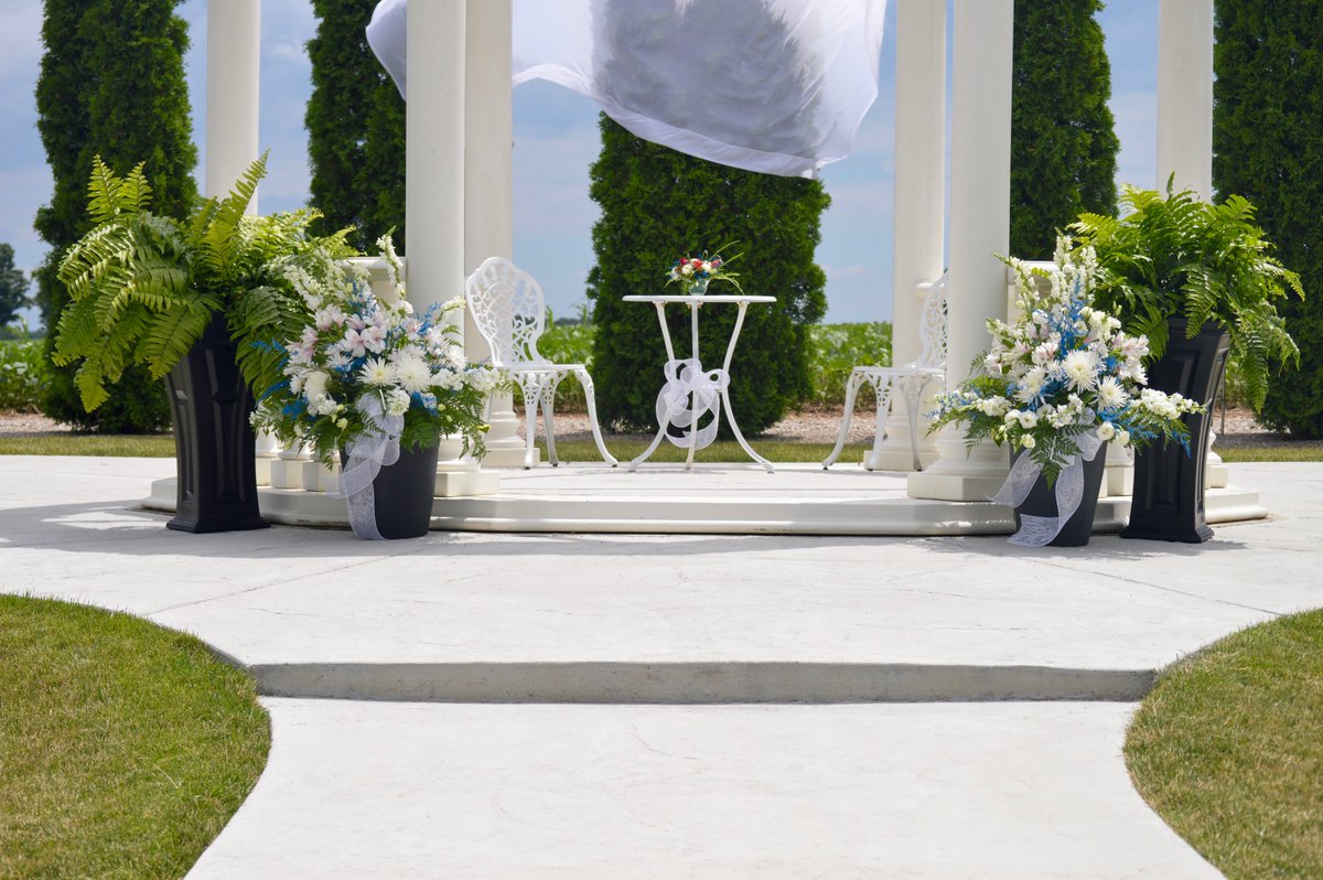 Love is like the wind, you can't see it but you can feel it. - Nicholas Sparks #ShareTheLove #weddingvenue #ckont