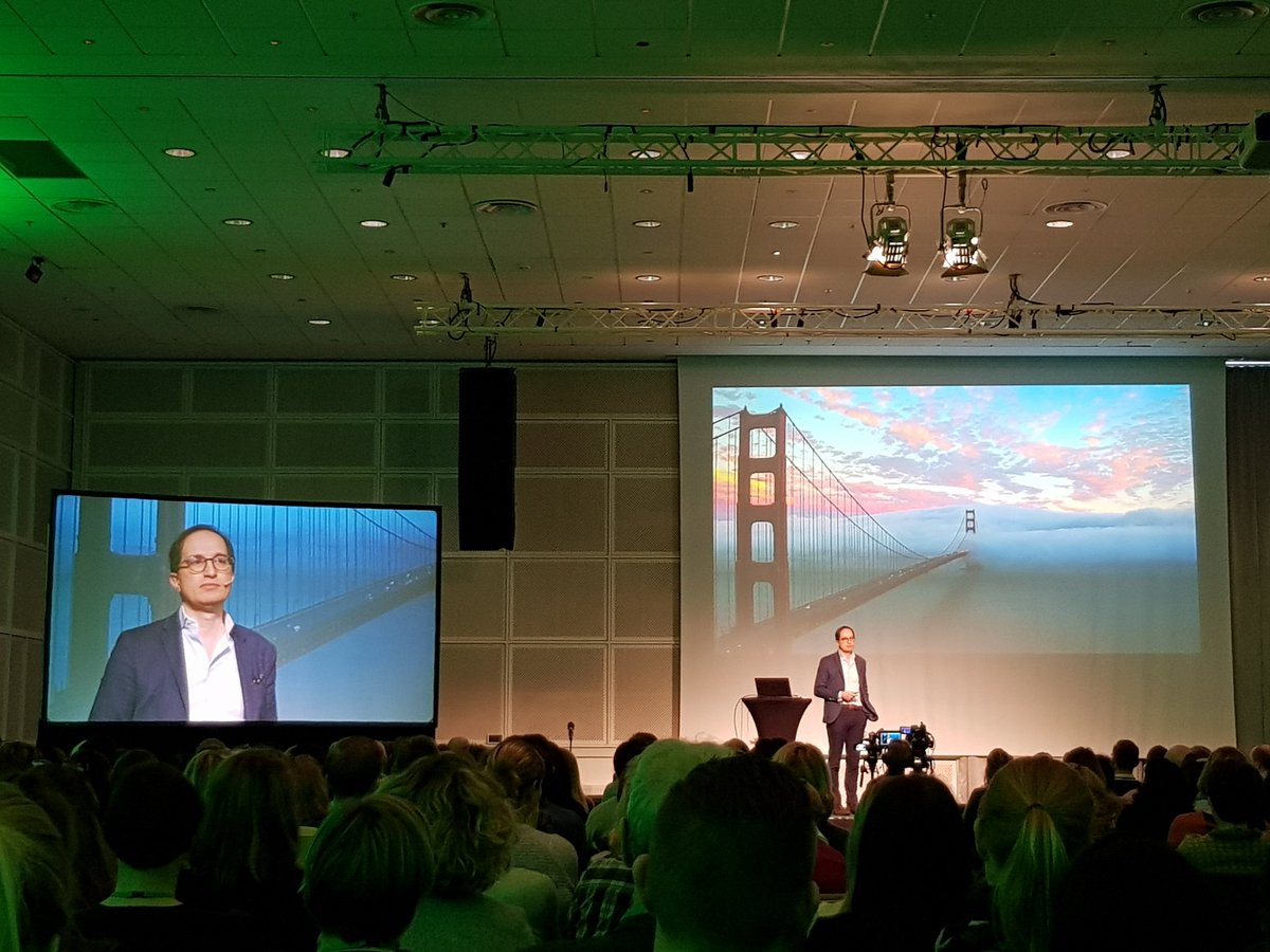 SympaHR's tweet photo. "Innovation is no longer a luxury, it's a must" - @hinssen #HRTech19 @HRNorge https://t.co/sif2cXKKVL