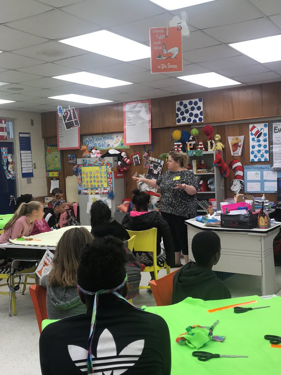 BrevardSF's tweet photo. Check out our Facebook story about 4th grade teacher Michelle Robinson from #SaturnElementary who used a box of scissors from the Supply Zone to help her students see the world in a new way with #ProjectLinus #SupportingInnovation @KidsInNeed @FlaEduFoundtns https://t.co/cg300By3Ql