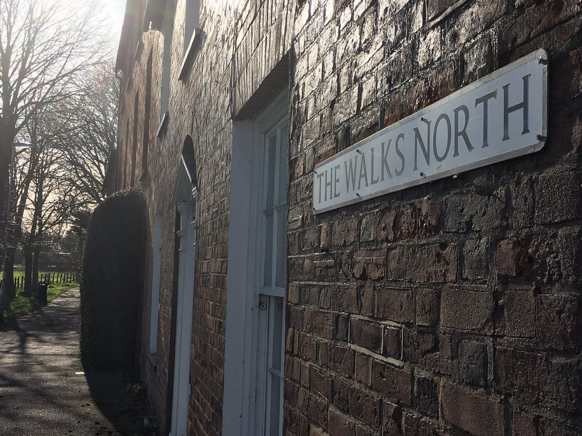 It’s a sign! Time to head back to #Sheffield after a great day spreading the <a href="/IWUNproject/">IWUN</a> <a href="/LandscapeSheff/">Landscape Sheffield</a> word with <a href="/OPENspace_rc/">OPENspace</a> <a href="/CWardThompson/">Catharine Ward Thompson</a> thanks to Carly <a href="/SustainablePECT/">PECT</a> Matthew, Will, Selina and colleagues for a great #NaturallyHealthy2019 conference <a href="/NaturalCambs/">NaturalCambs</a>