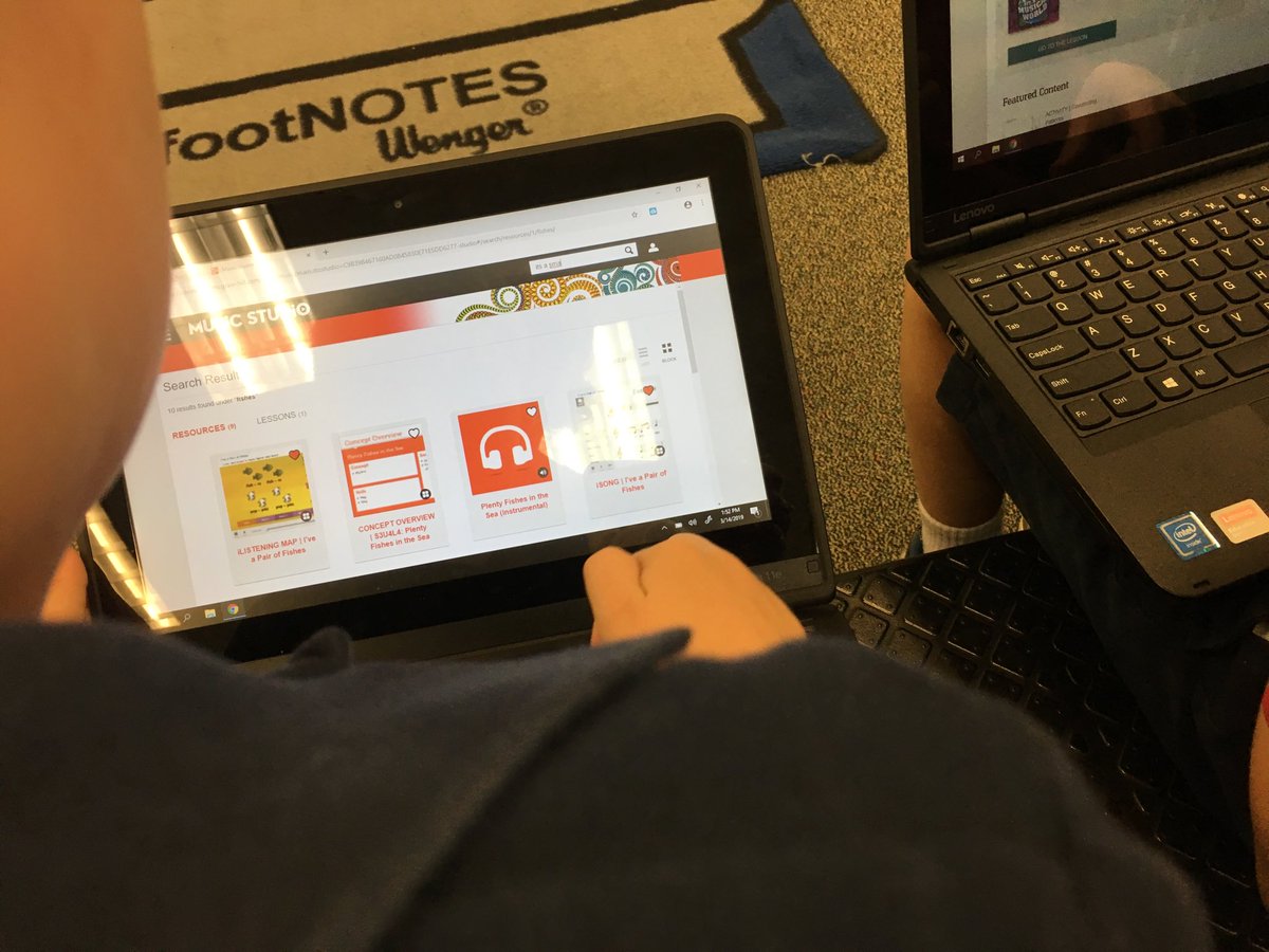 1st grade finding our songs for performance so we can practice individually. #spotlightonmusic #elementarymusic ⁦@LibertyMagnet⁩