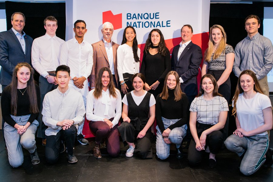 Communiqué @FAEQuebec &gt; La FAEQ distribue 126 000 $ à 33 étudiants-athlètes du Programme de bourses <a href="/banquenationale/">Banque Nationale</a> bit.ly/2JgfAYb