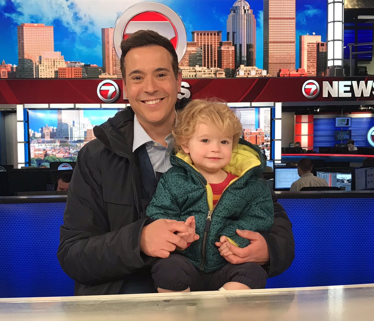 KrisAndersonTV's tweet photo. Future #7News anchor! My little man came to visit daddy at work today. โค๏ธ#AnchorTraining #love #CurlsForDays https://t.co/UyReZ5WCn1