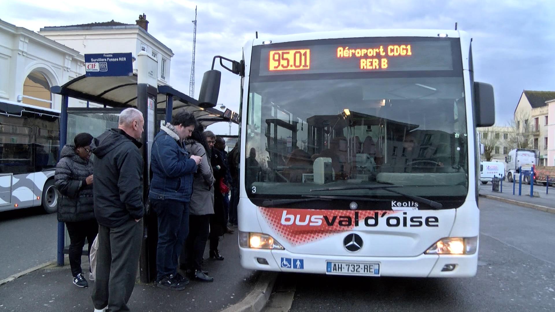 Vonews/Vià95 On Twitter: "Depuis Ce Lundi, La Ligne 9501 Qui Relie La Gare  De Survilliers/Fosses Et L'aéroport Roissy-Cdg Dispose D'une Nouvelle  Grille Horaire. Elle Doit Permettre De Répondre Mieux Aux Besoins Des