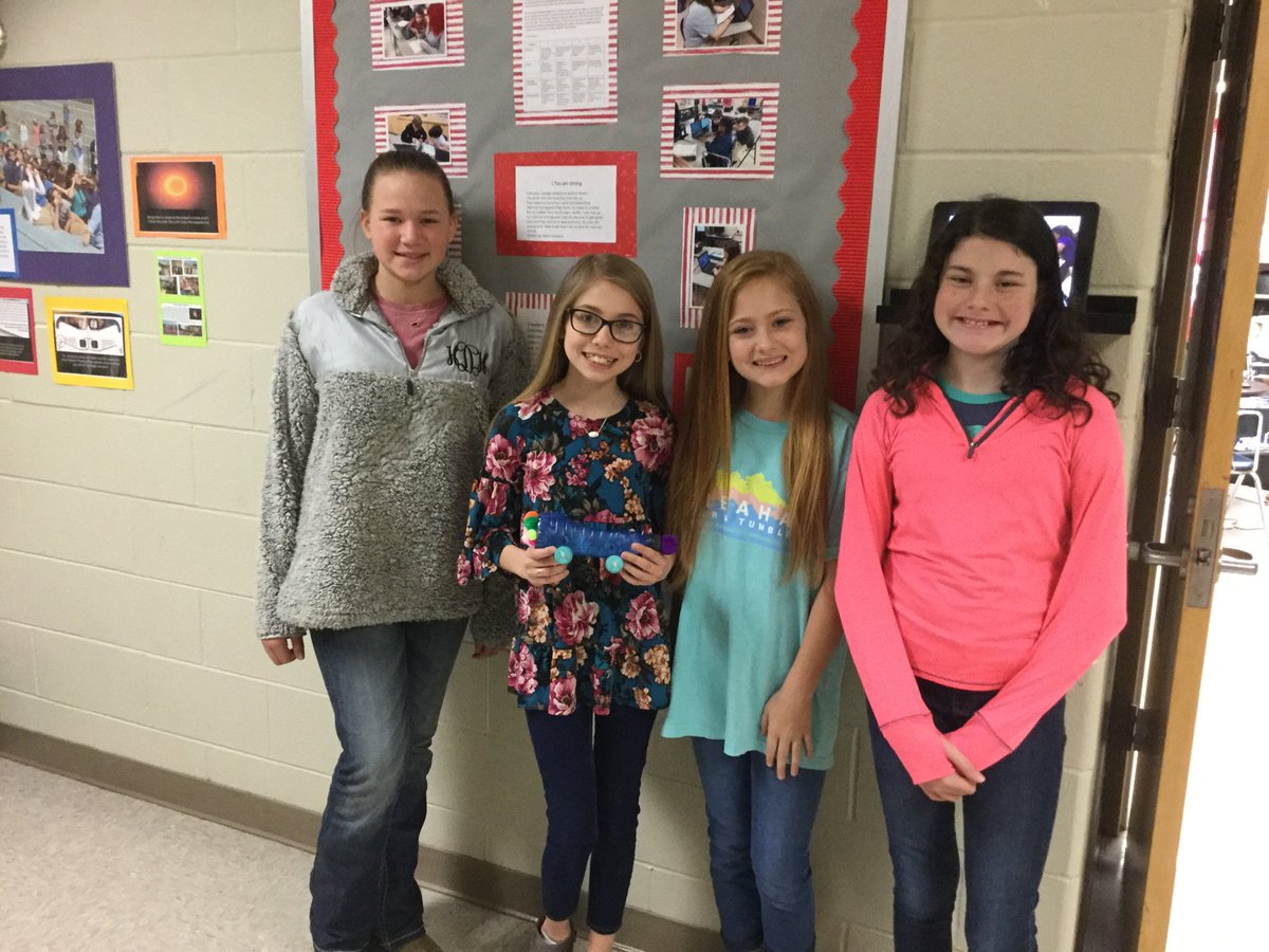 DixonMms's tweet photo. 1st period final products from STEAM project; Planes, Trains, and Automobiles ⁦@MunfordMiddleAL⁩ ⁦@TCBOE⁩ #mmsstrong https://t.co/PsXXJLYFhI